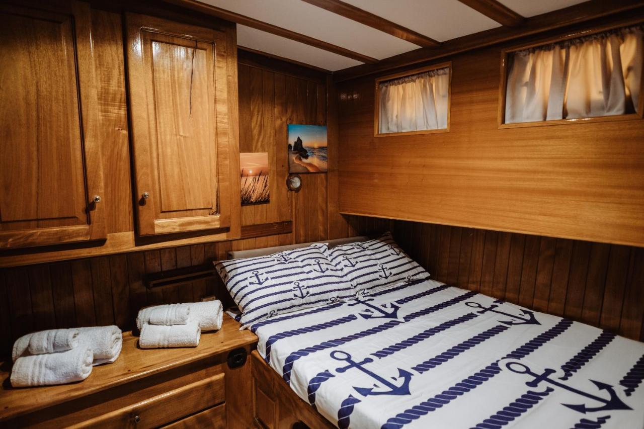 Sicily Sea Charter Hande Capo Galera Hotel Palermo Exterior photo